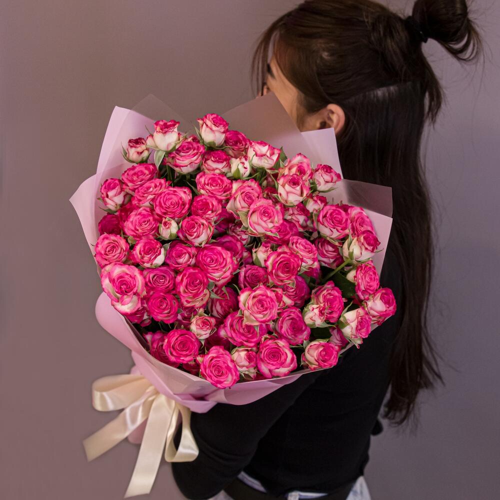 Букет «Розовый бум» – пышные кустовые розы в нежно-розовых тонах Асбест Свердловская область